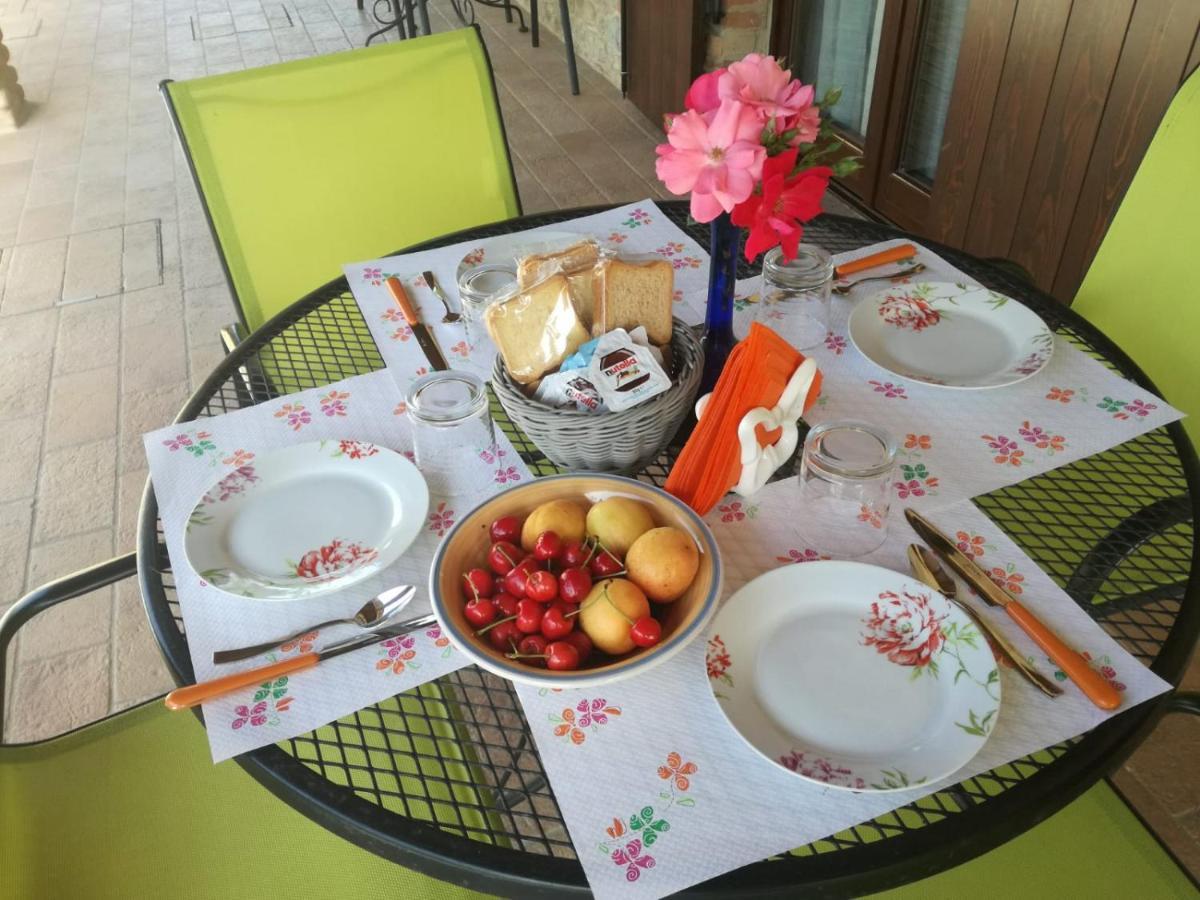 Agriturismo La Vecchia Fonte 카스텔벨리노 외부 사진