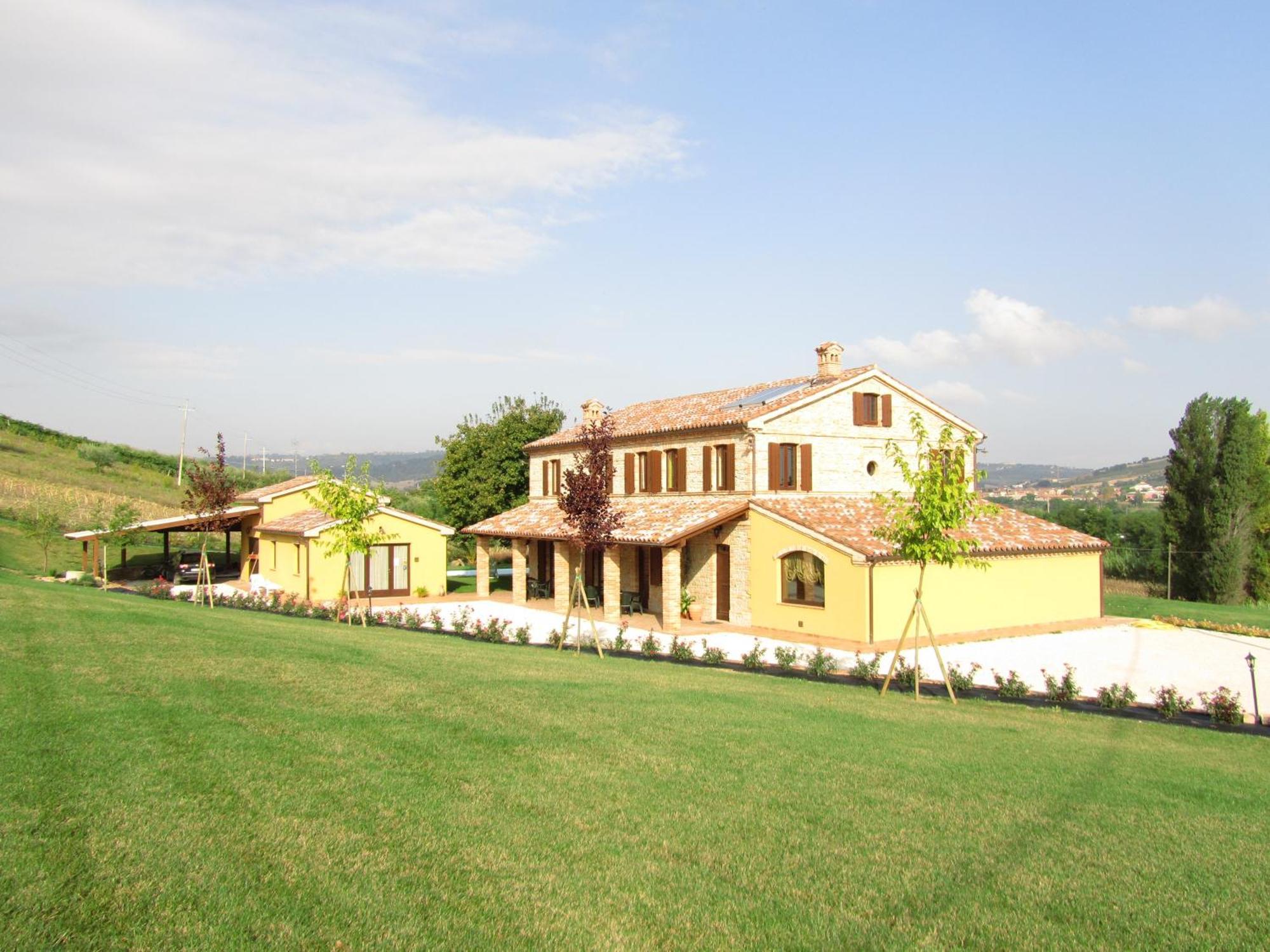 Agriturismo La Vecchia Fonte 카스텔벨리노 외부 사진